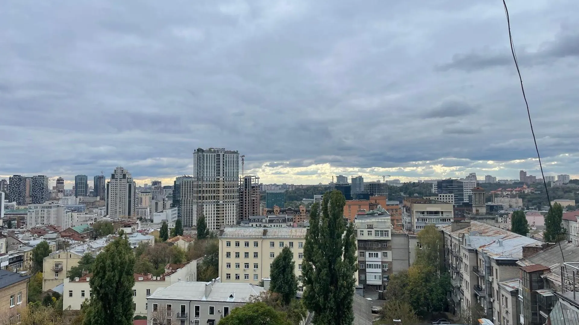 公寓 Двоповерхові Автентичні Апартаменти Біля Парку Шевченка 基輔 乌克兰