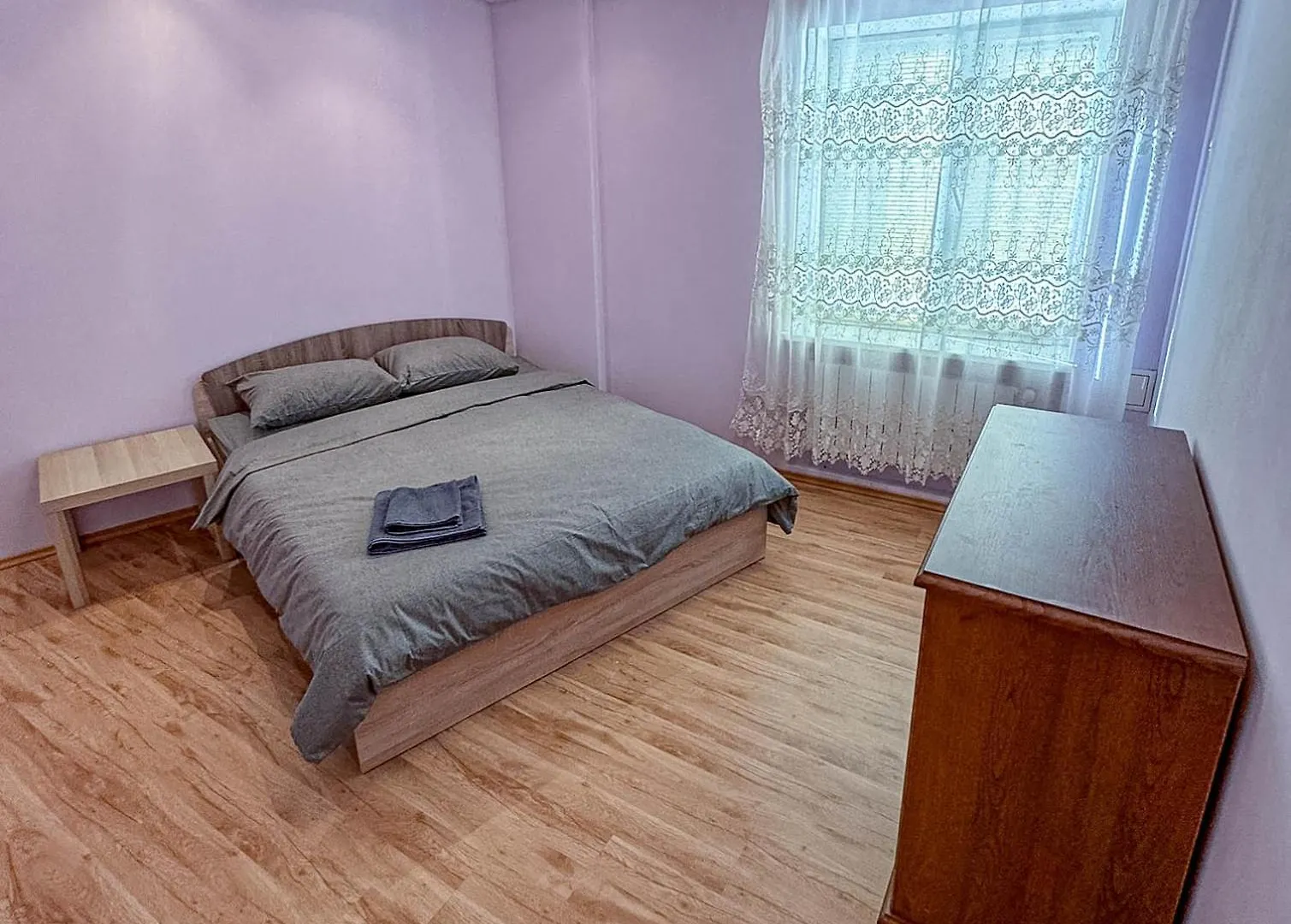 Двоповерхові Автентичні Апартаменти Біля Парку Шевченка Kijev Apartman
